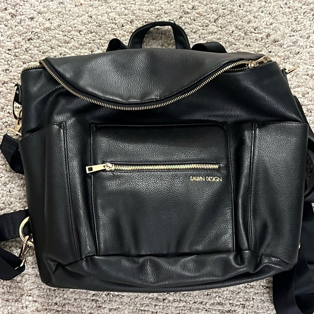 Fawn Design Black Baby Bag with Structured Design